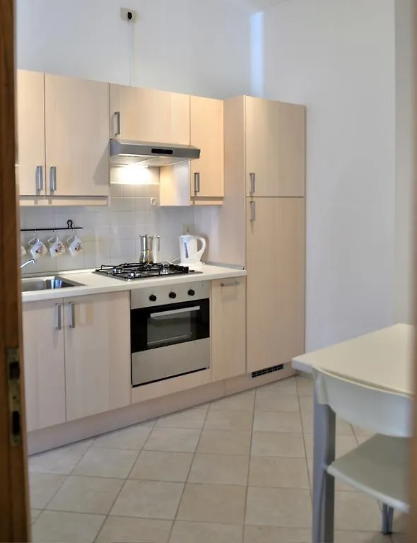 The Sweet Lake Nest Apartment Colonno